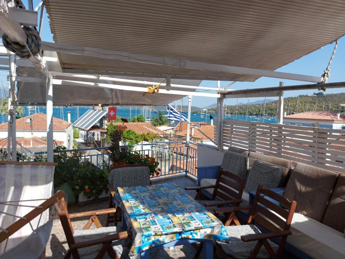 Nikos Rooms And Studios Poros Town Eksteriør bilde
